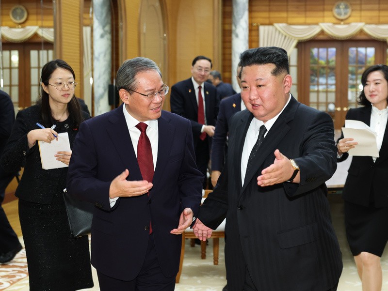 李强会见朝鲜劳动党总书记、国务委员长金正恩
